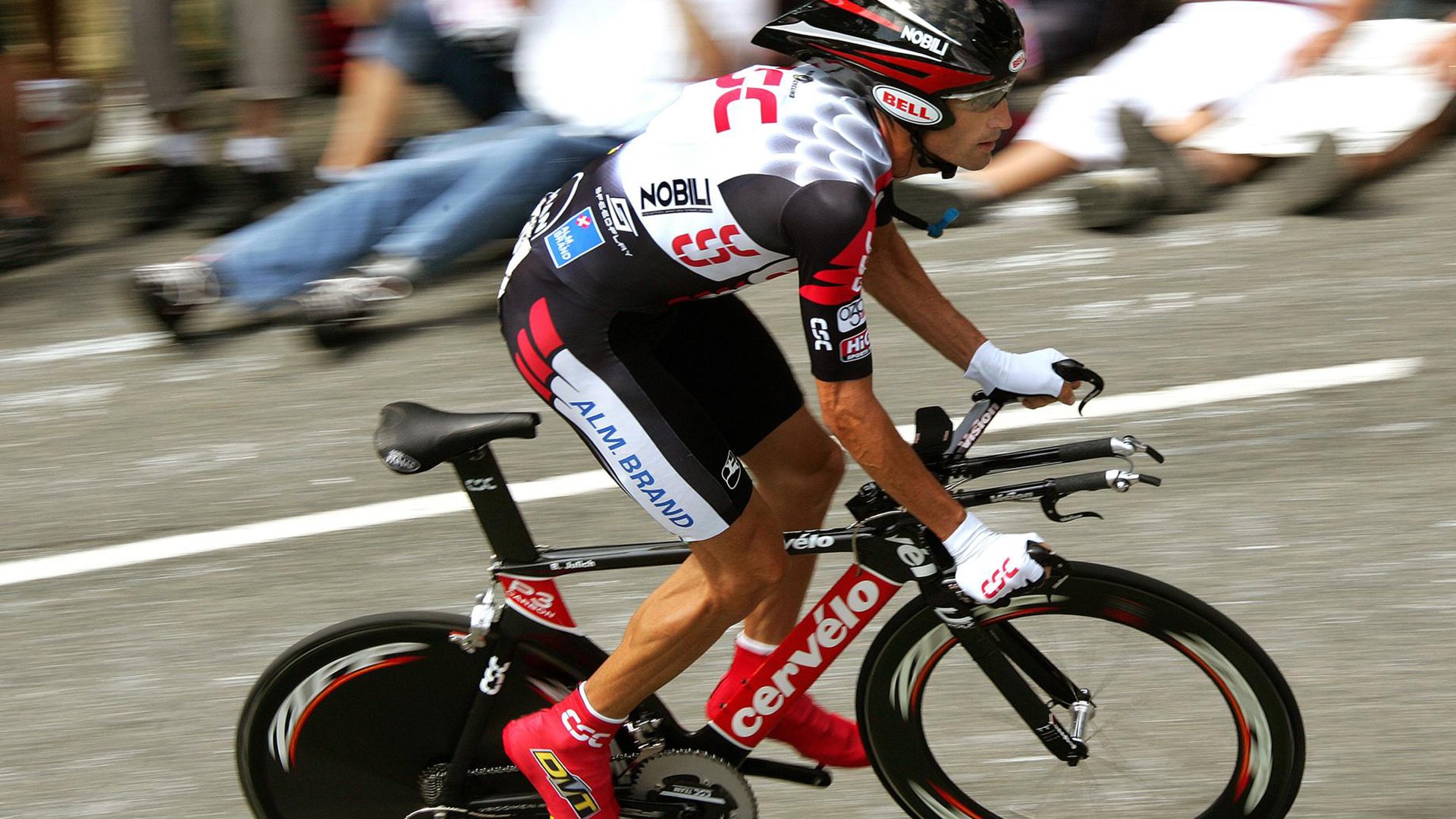 《电竞版权大战:内容授权与保护的重要性》,办电竞比赛版权